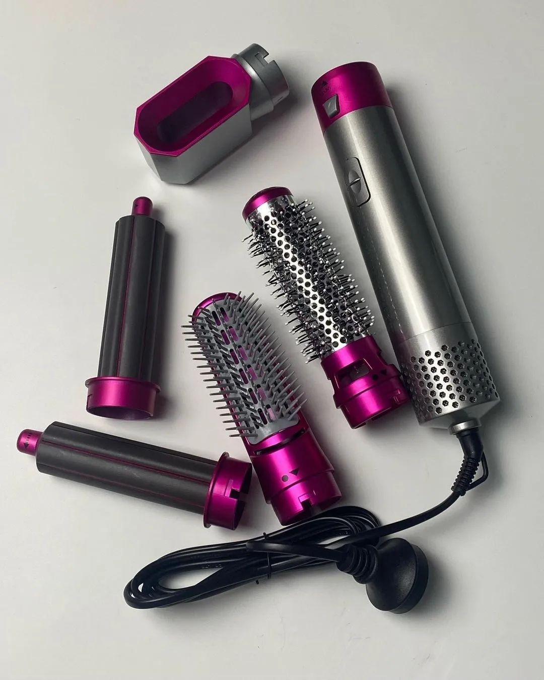 5‑in‑1 Hair Brush | فرشاة شعر 5‑في‑1 – Style & Smooth Effortlessly random colors